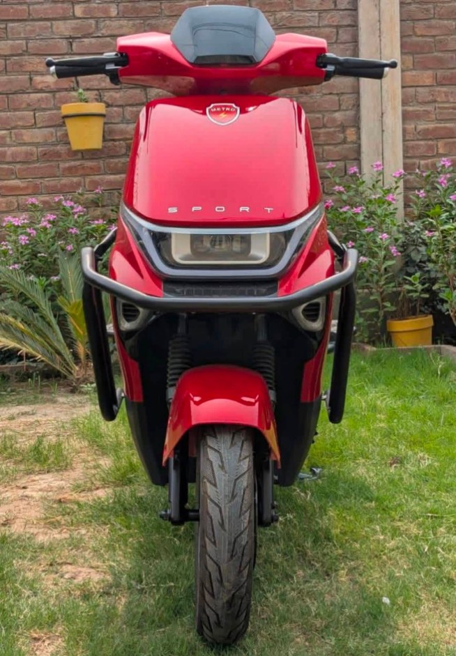 Metro Sport Electric Bike in red, front view