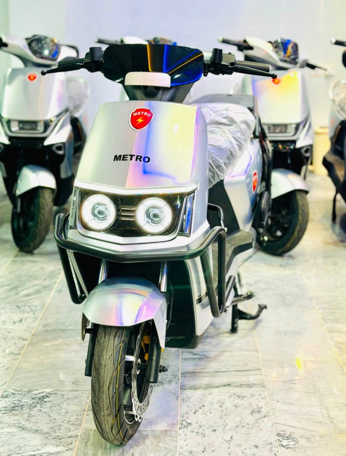 Metro Electric Bike in silver chrome finish, showroom floor